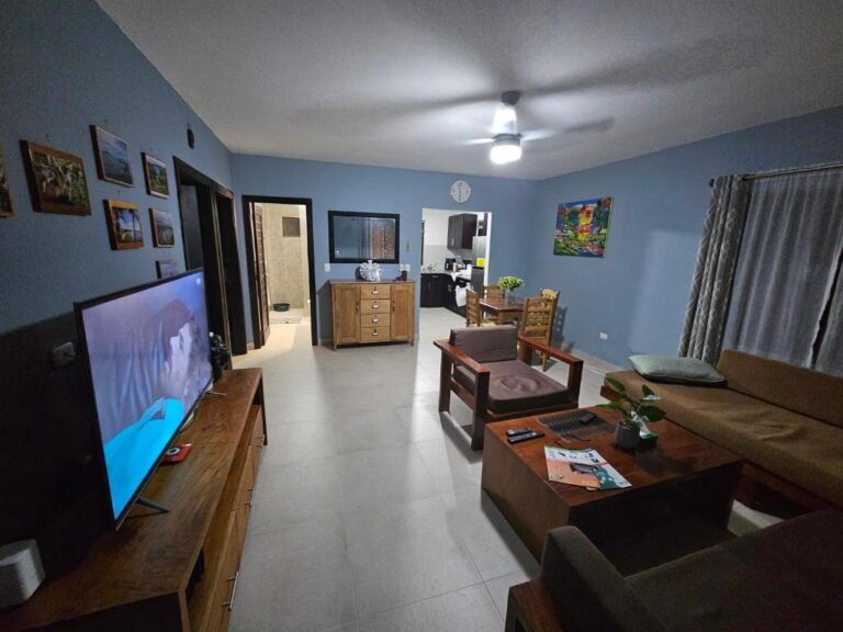 sala de estar noche 768x576